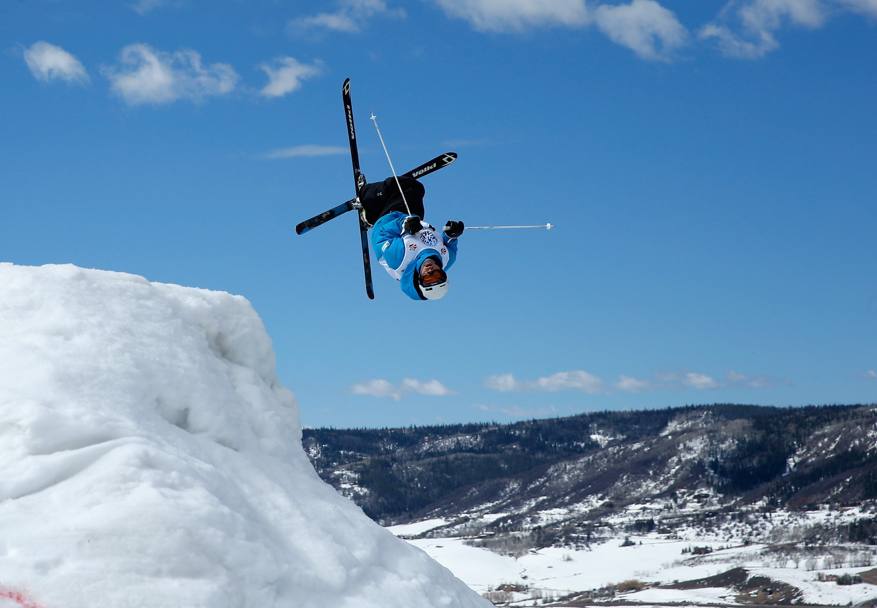 Campionato mondiale di sci acrobatico in Colorado, la prova di Riley McGuire-McCarthy (Afp)